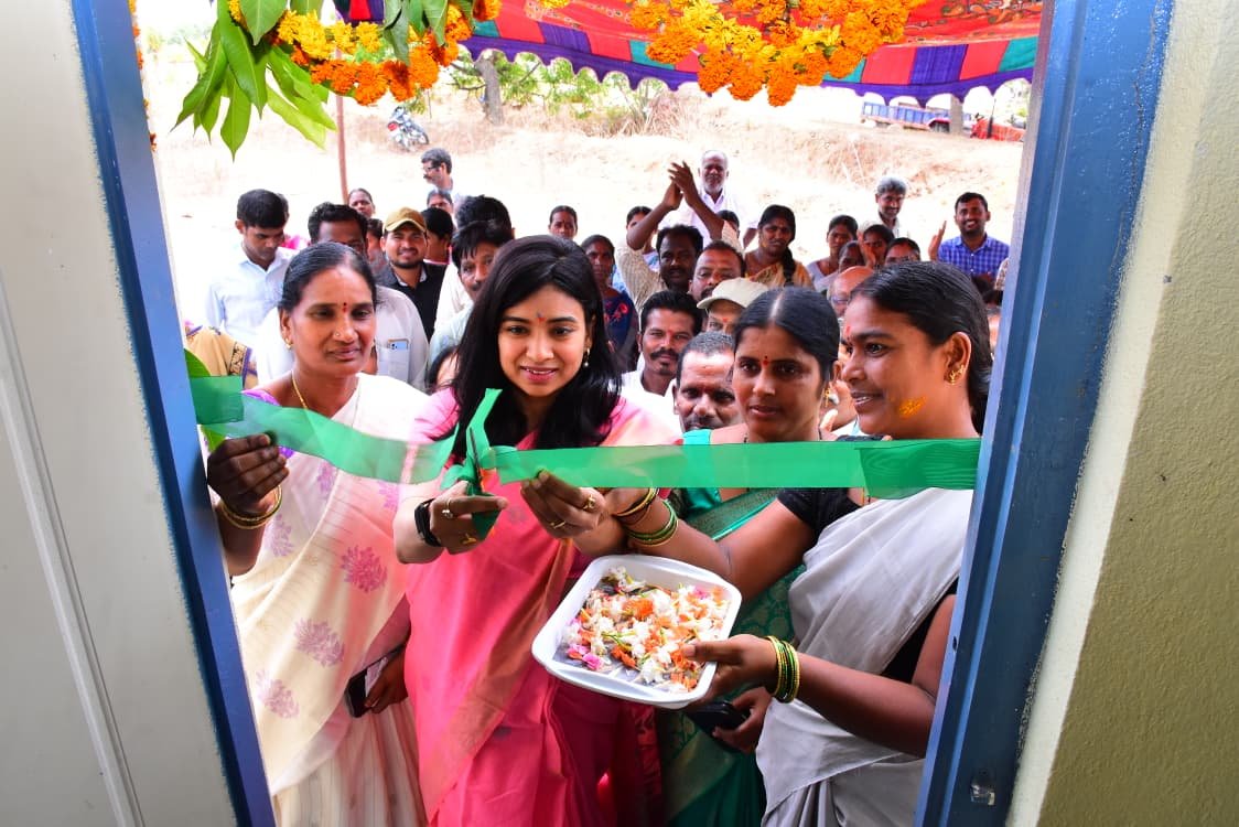 స్వయం ఉపాధి రంగాలపై మహిళలు దృష్టి పెట్టాలి  జిల్లా కలెక్టర్ గరిమ అగ్రవాల్
